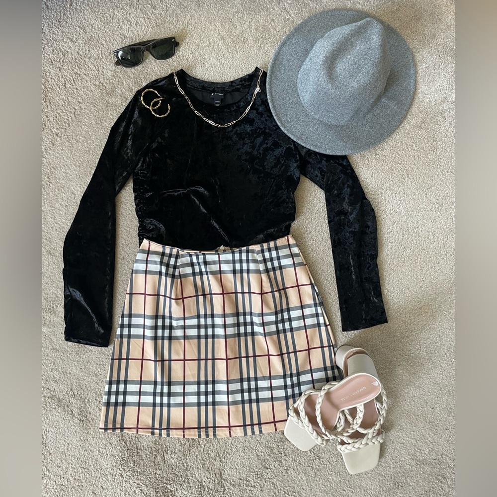 Cream mini plaid skirt with zipper - SMALL